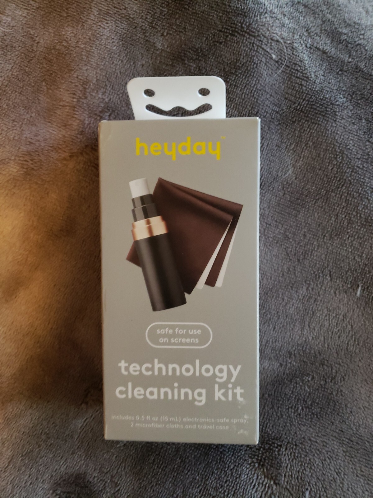 Heyday Technology Cleaning Kit - 15ml spray + 2 cloths + travel case