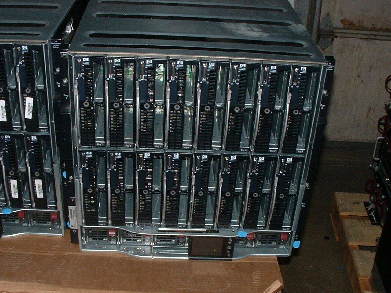 HP C7000 Enclosure 16x ProLiant BL460c G8 2x E5-2680 2.7ghz  64gb  2x 146gb 10k