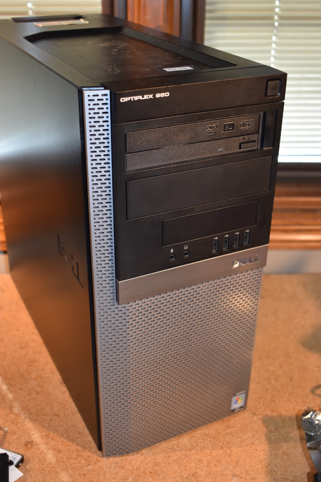 Dell Windows XP Vintage Retro Classic Gaming PC 256GB SSD Windows XP Pro 32bit
