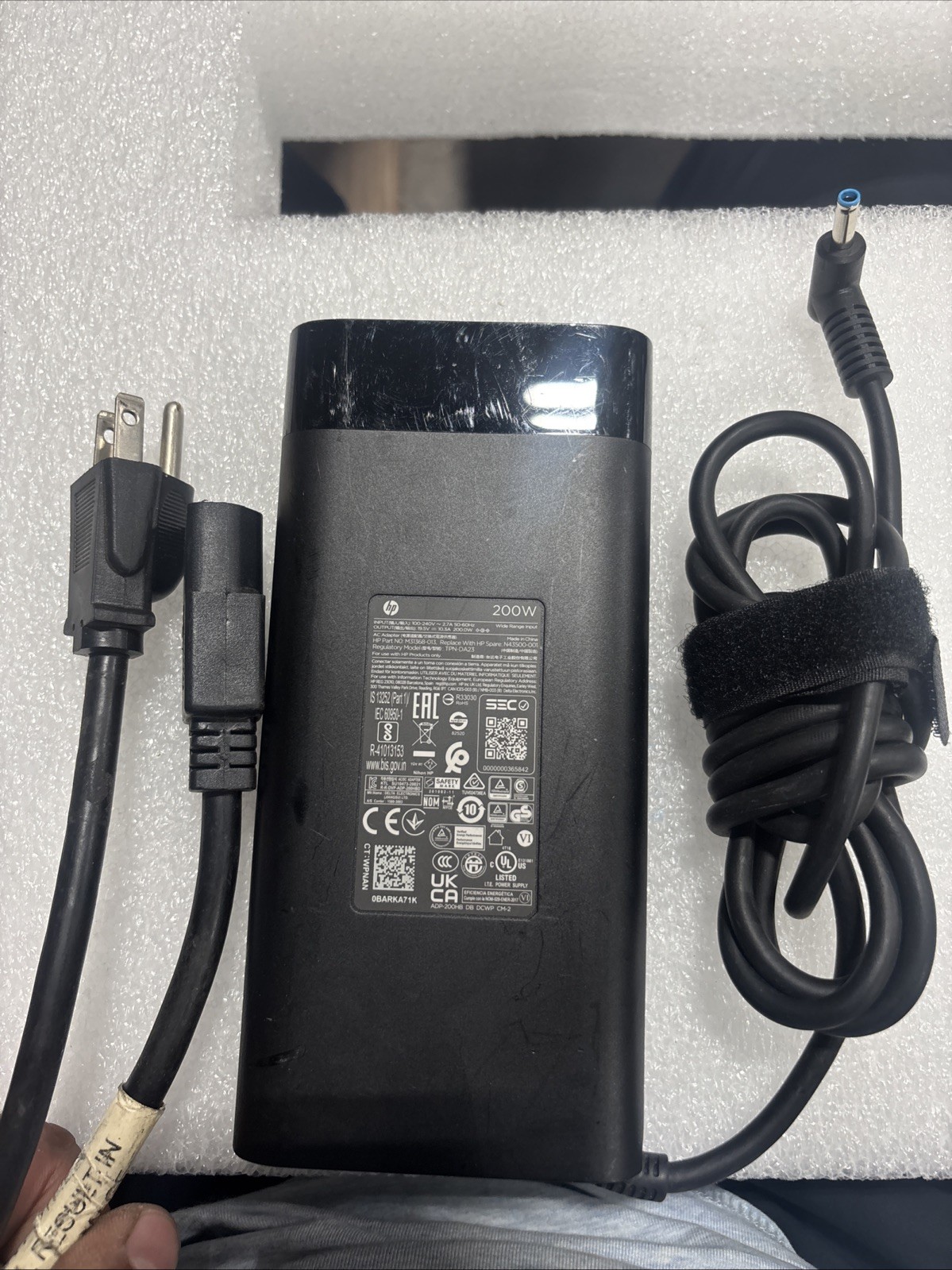 Genuine HP Charger Slim 19.5V 10.3A 200W HP Omen 15-DC1020NR 815680-002 Blue tip