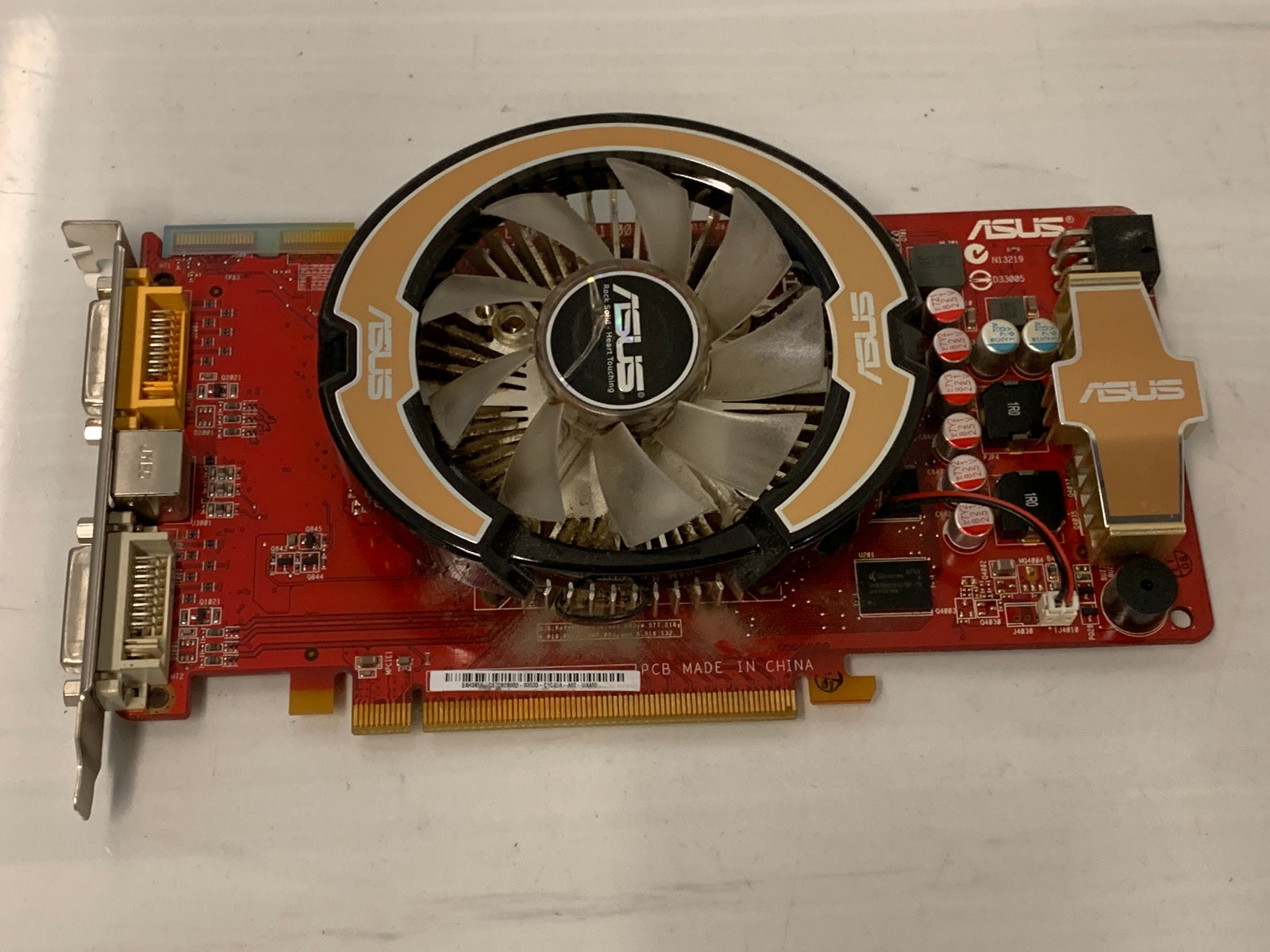 ASUS ATI Radeon HD 3850 512MB GDDR3 PCIe Graphics Card EAH3850/G/HTDI/512M/A
