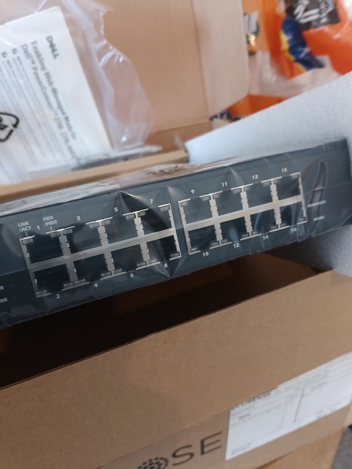 Excellent condition Dell PowerConnect 2716 16-Port Gigabit Network Switch..