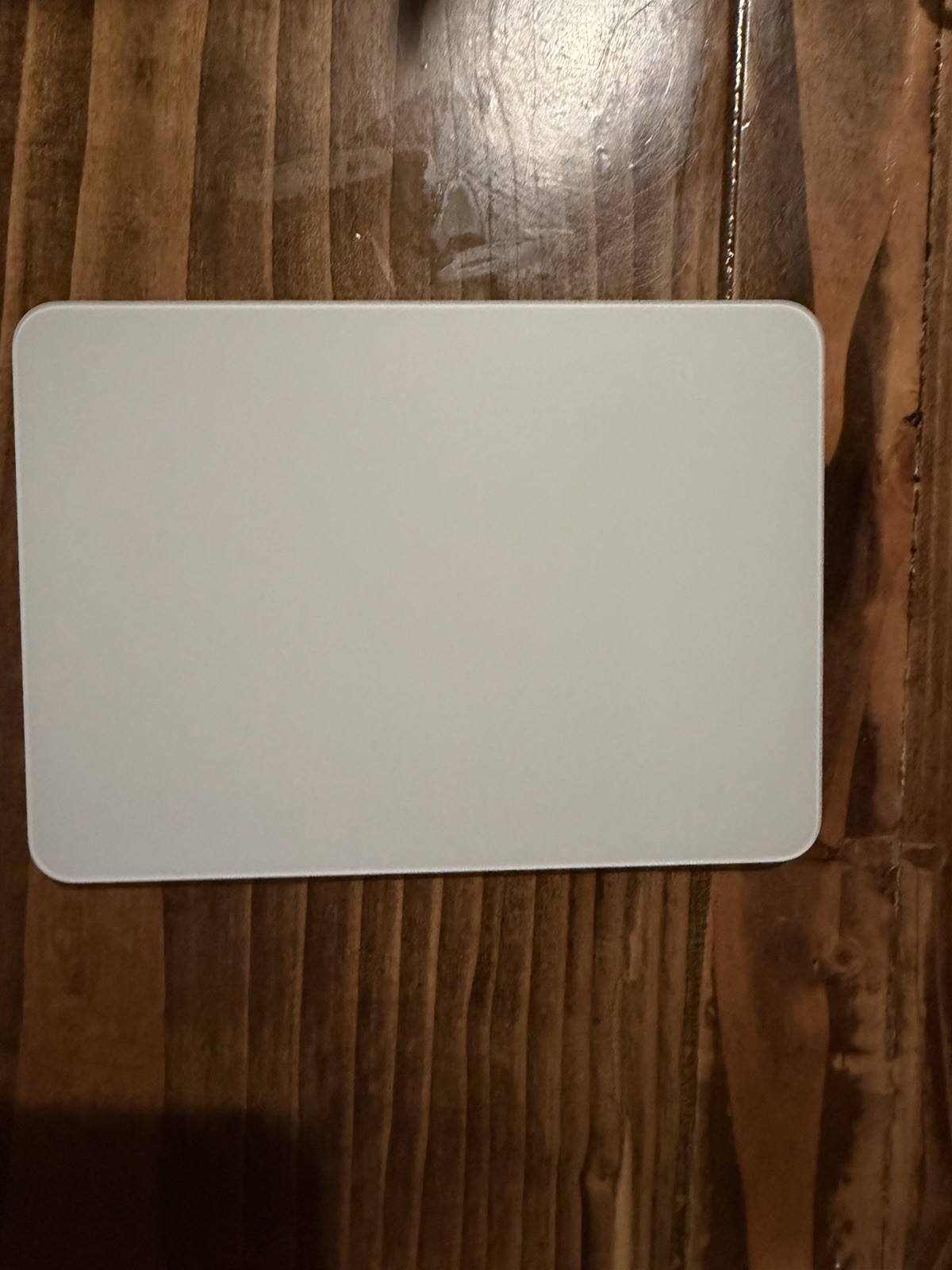 Apple Magic Trackpad - White - Lightning Port