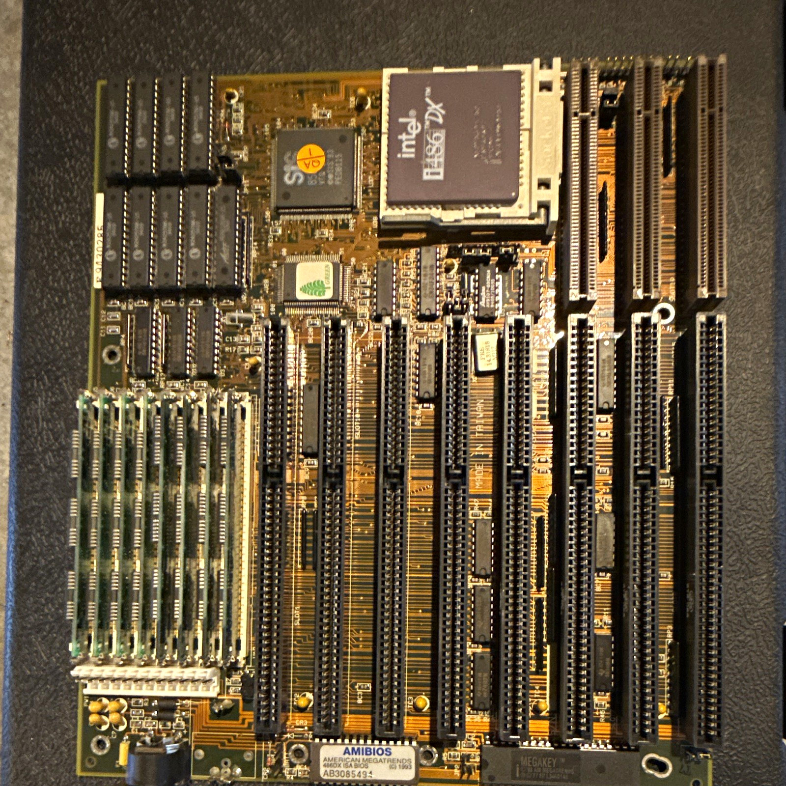 "Genoa TurboExpress 486VL-3 VLB Motherboard (Freetech 486F30) SiS 471, 256K Cach