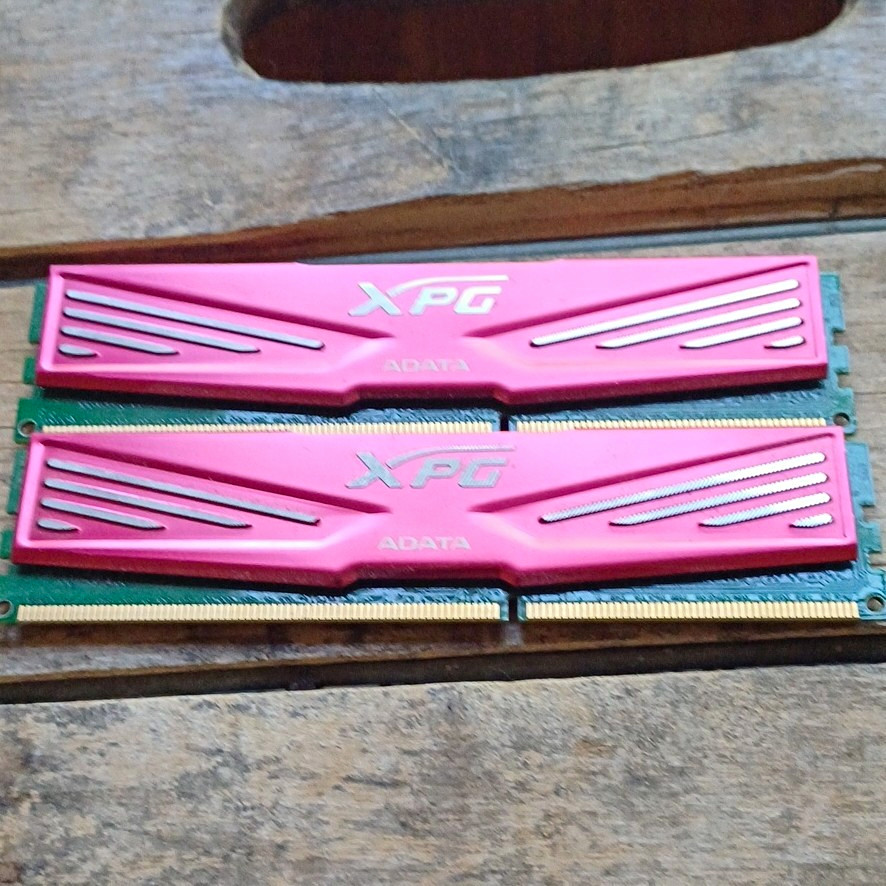 ADATA XPG DDR3 SDRAM 240-Pin DIMM Desktop RAM 2-Module Kit Pink