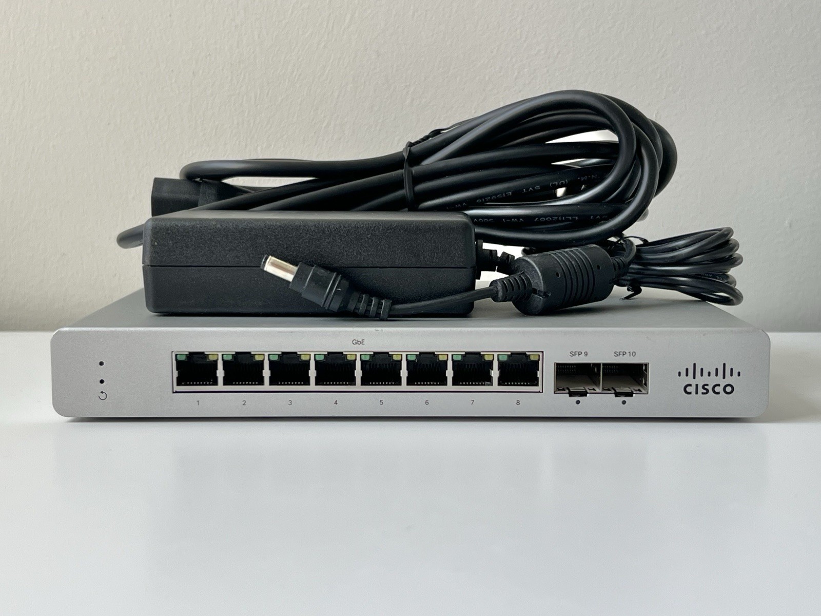 Cisco Meraki MS120-8-HW Gigabit 8 Port Ethernet Switch UNCLAIMED + Power Adapter