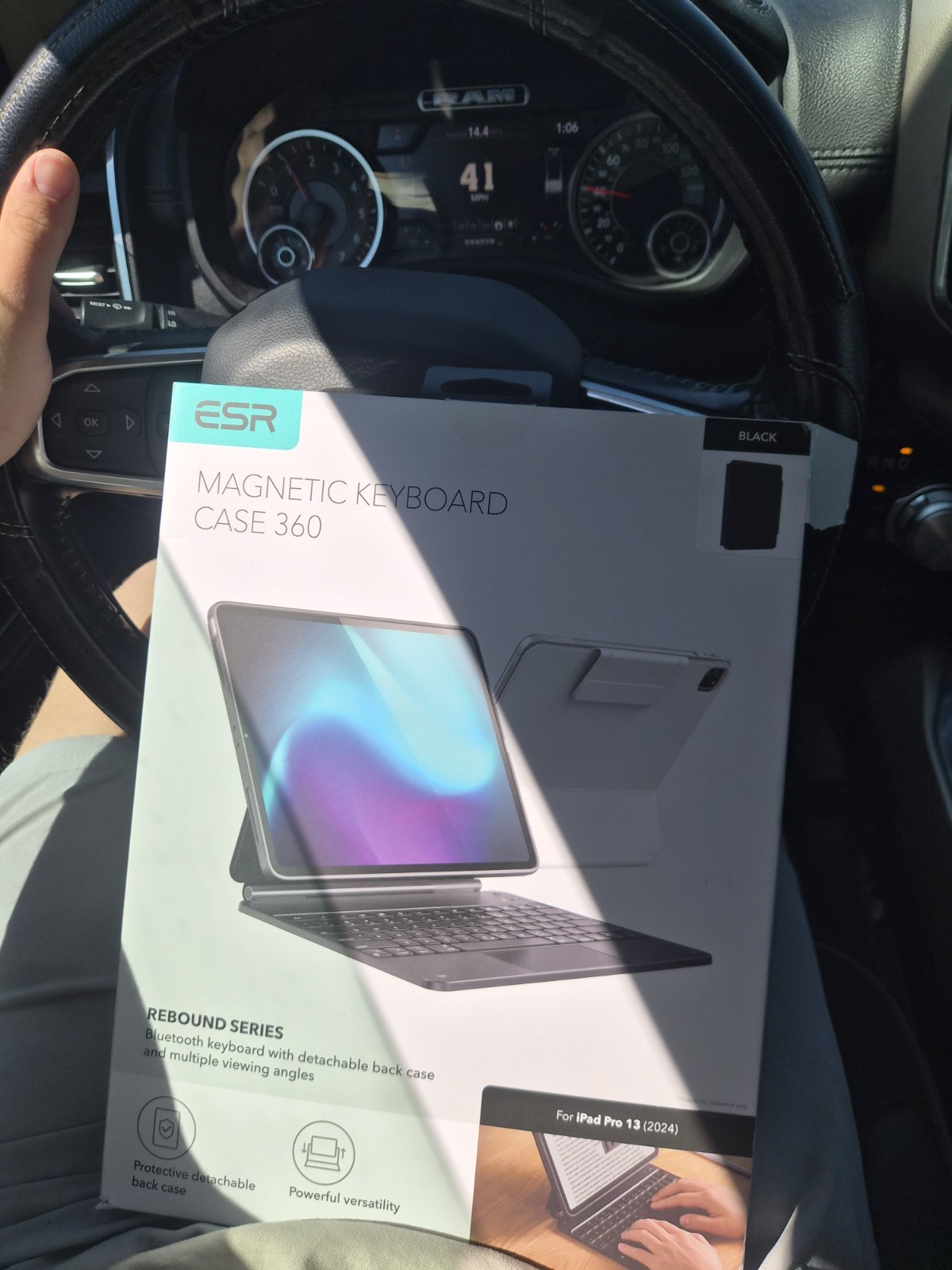 NEW ESR Magnetic Keyboard Case 360 For iPad Pro 13 (2024): Rebound Series