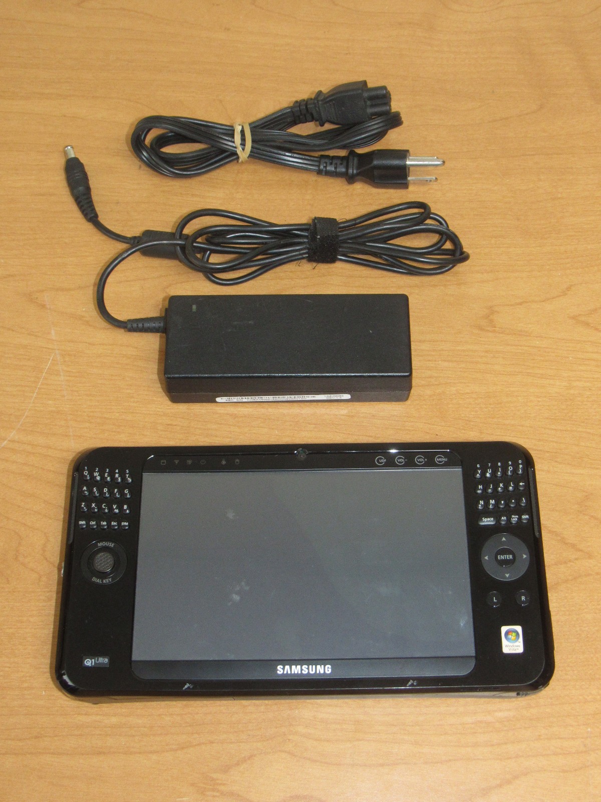 BROKEN CRACKED SCREEN Samsung Q1 Ultra Handheld PC NP-Q1u - FOR PARTS OR REPAIR