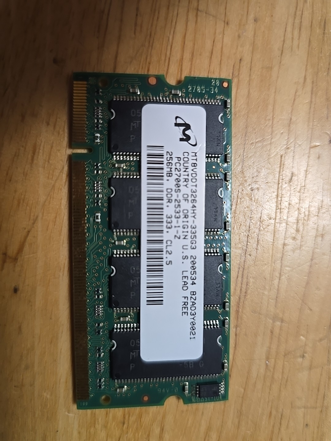 MT8VDDT3264HY-335G3 Micron 256MB DDR SoDimm Non ECC PC-2700 333Mhz