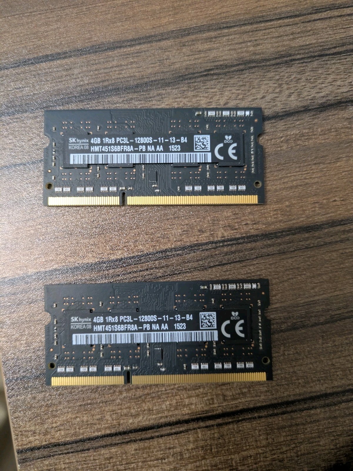 SKhynix 8GB (2x 4GB) 1Rx8 PC3L-12800S RAM HMT451S6BFR8A-PB