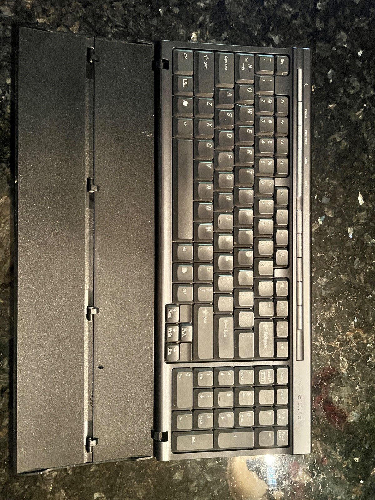 Sony Vaio VGP-WKB5US Wireless Keyboard 