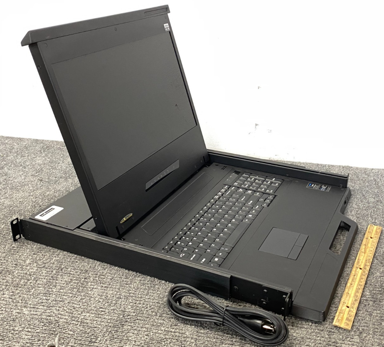 Stealth FR-1003-17W-FHD 17.3" 1080P Widescreen Rack Mount KVM LCD Monitor w/Cord