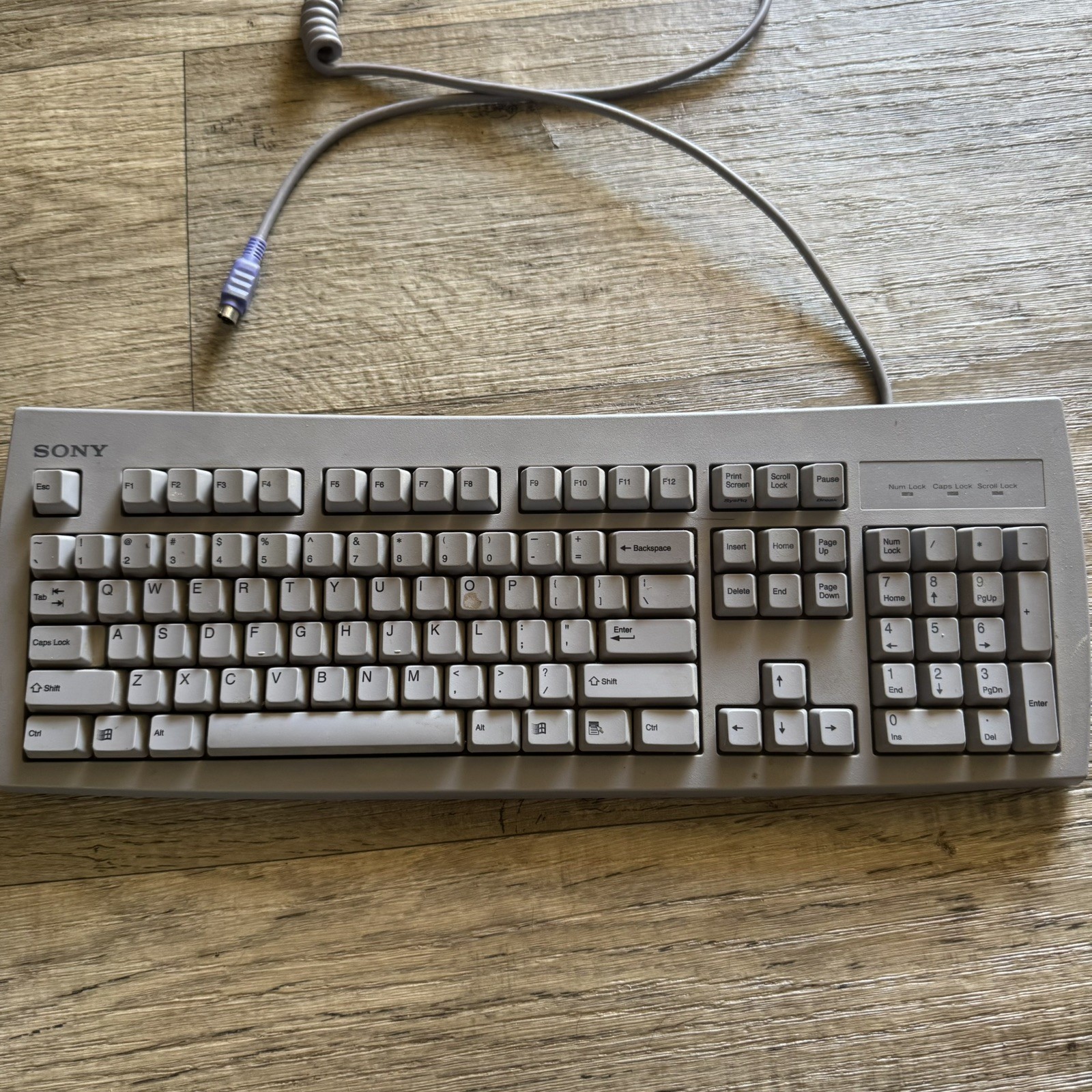 Genuine Vintage Sony Computer Keyboard PS/2 Model KB-7923