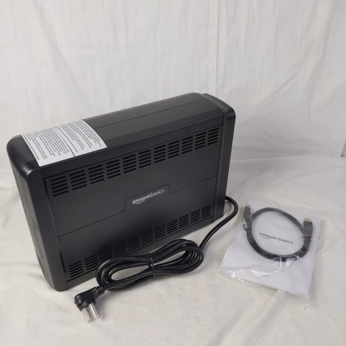 Amazon Basics UPS Battery Backup & Surge Protector 1500VA/900W, 10 Outlets