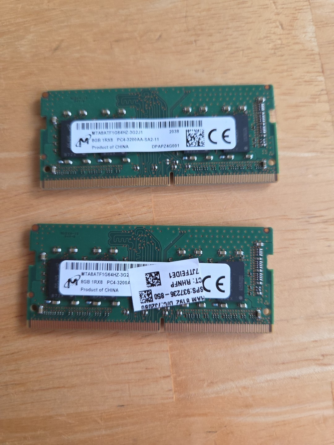 (2) Micron TECH 8GB DDR4 PC4-3200AA Laptop RAM (MTA8ATF1G64HZ-3G2J1)