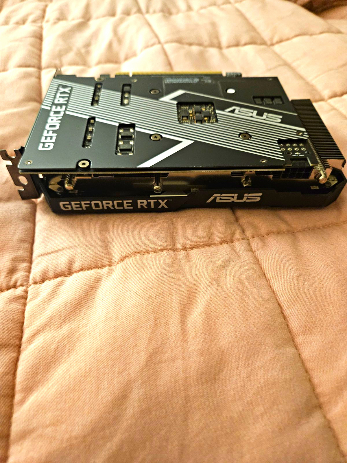 ASUS DUAL GeForce RTX 3060 12GB OC-V2 PCIe x16 GPU HDMI/DisplayPort 8-Pin
