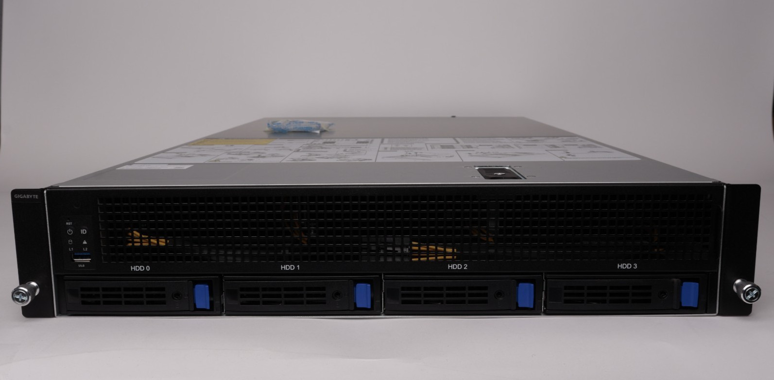 Gigabyte G242-P31 2U Server — 128-Core Ampere Altra M128-30 / 32GB RAM / 4x GPU