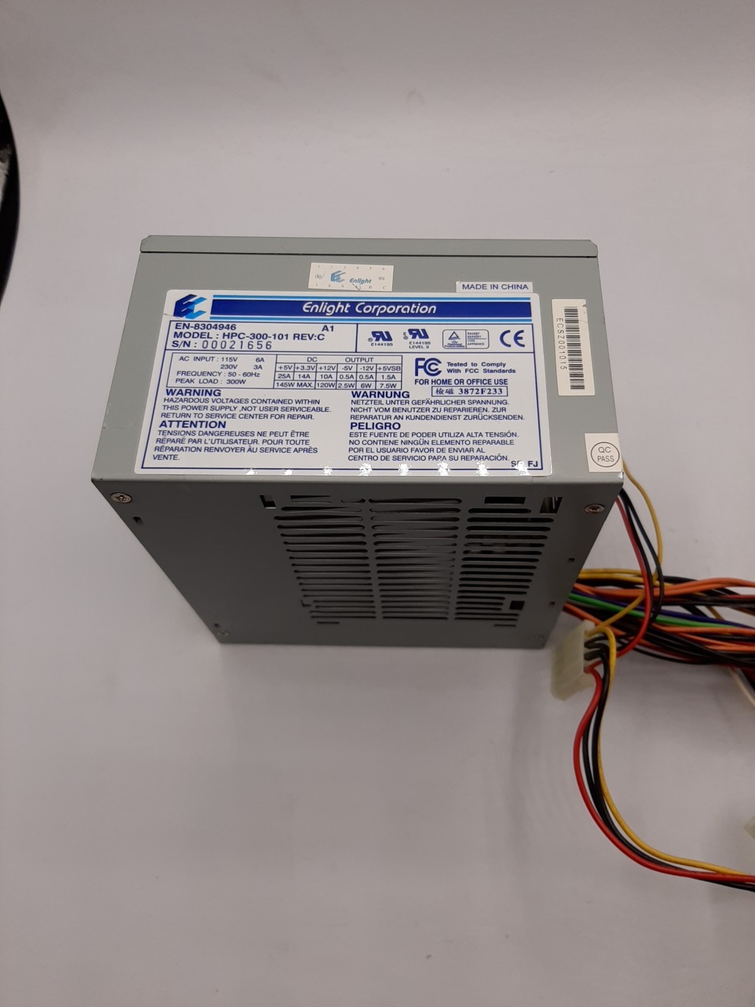 Enlight Corporation HPC-300-101 Rev:C 300W ATX Power Supply EN-8304946