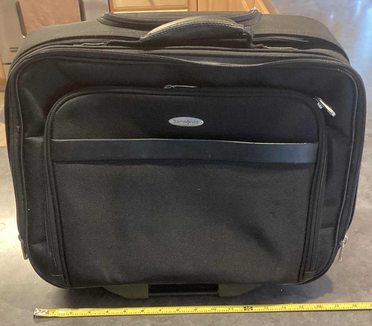 Samsonite 1910 - Black Rolling Briefcase - Carry On Luggage - Laptop Travel Bag