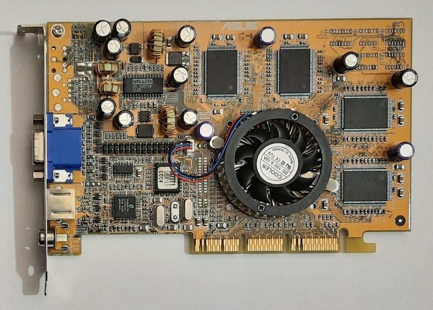 ASUS V7700 AGP Graphics Card (Nvidia GeForce2 GTS, 32MB DDR, Retro, 2001)