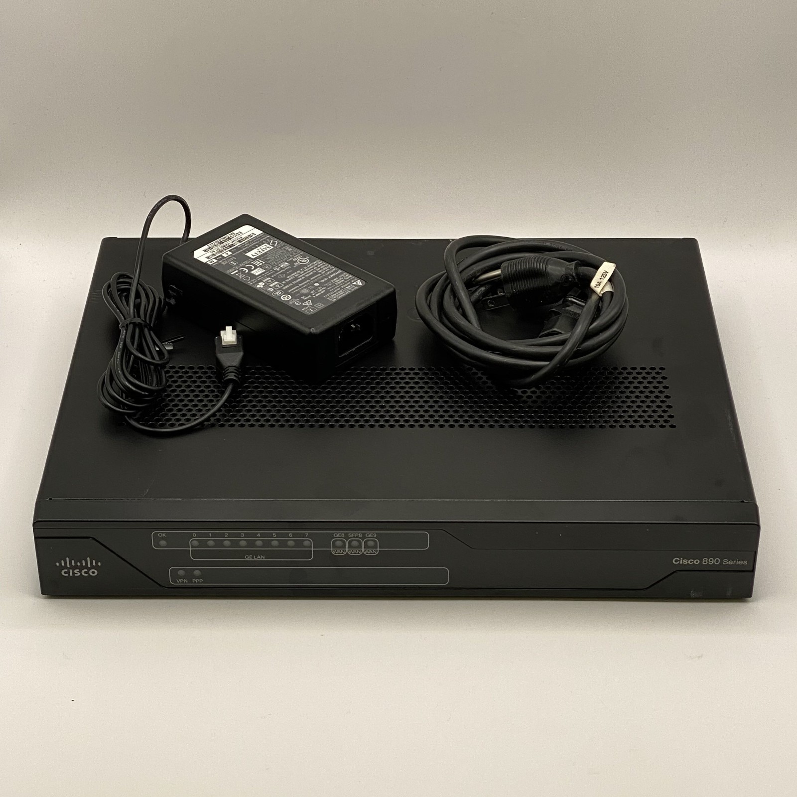 Cisco 892FSP Integrated Services Router 8 Port C892FSP-K9 V02 w/ Power Adapter