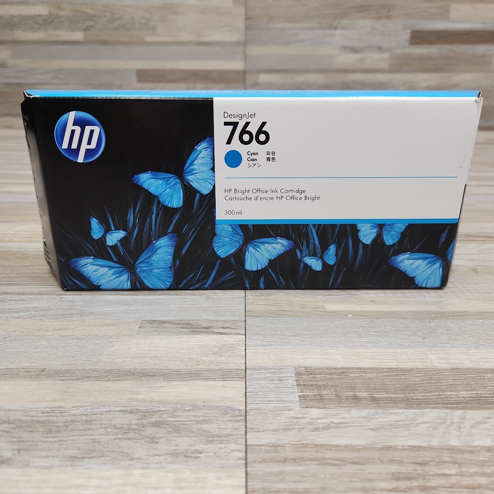 Genuine HP DesignJet 766 CYAN Ink Cartridge  P2V89A May  2024 SEALED