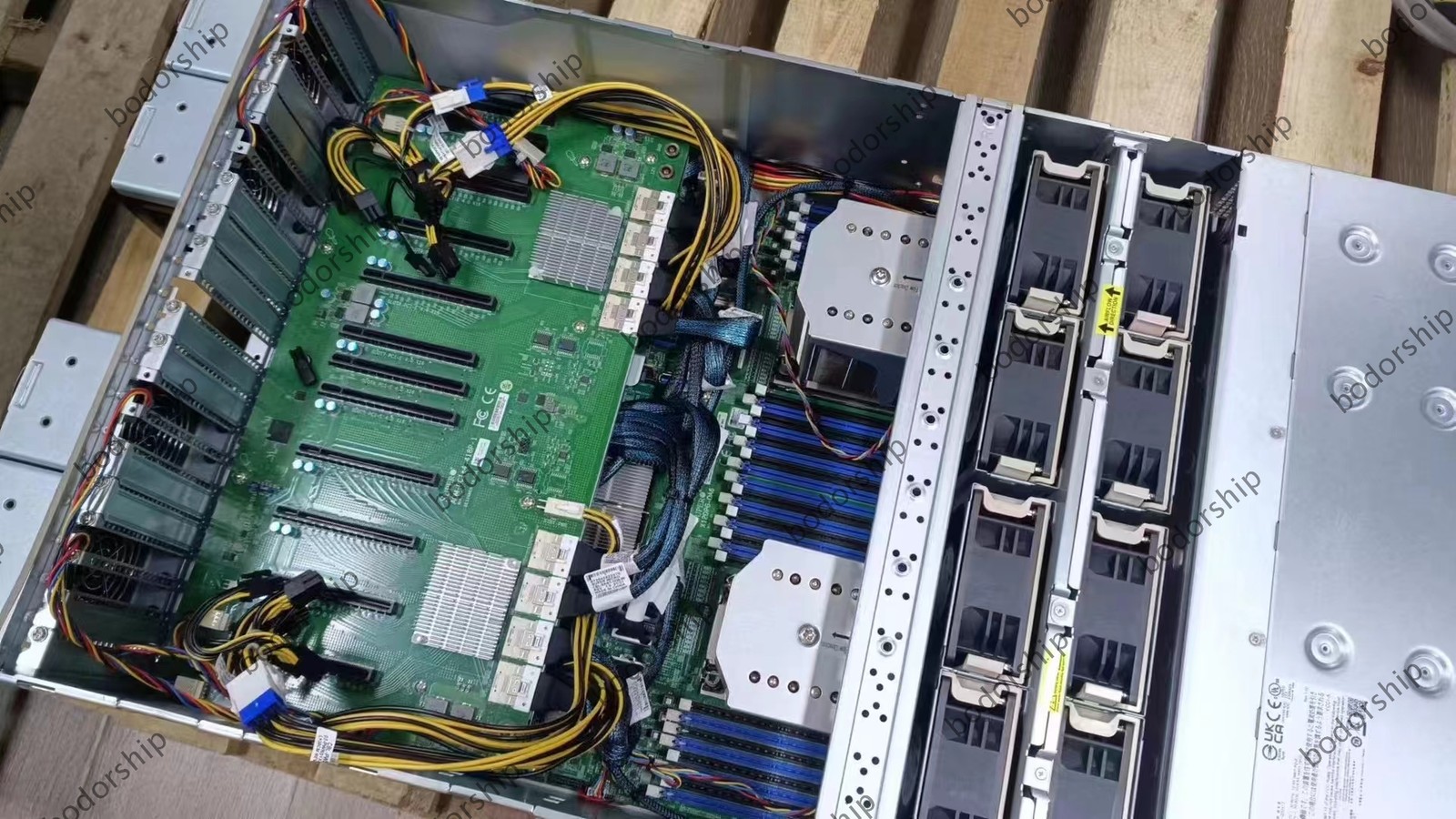Supermicro SYS-420GP-TNR 8 GPU Server 24X2.5"(8x NVME)  With 4x 2000W PSU