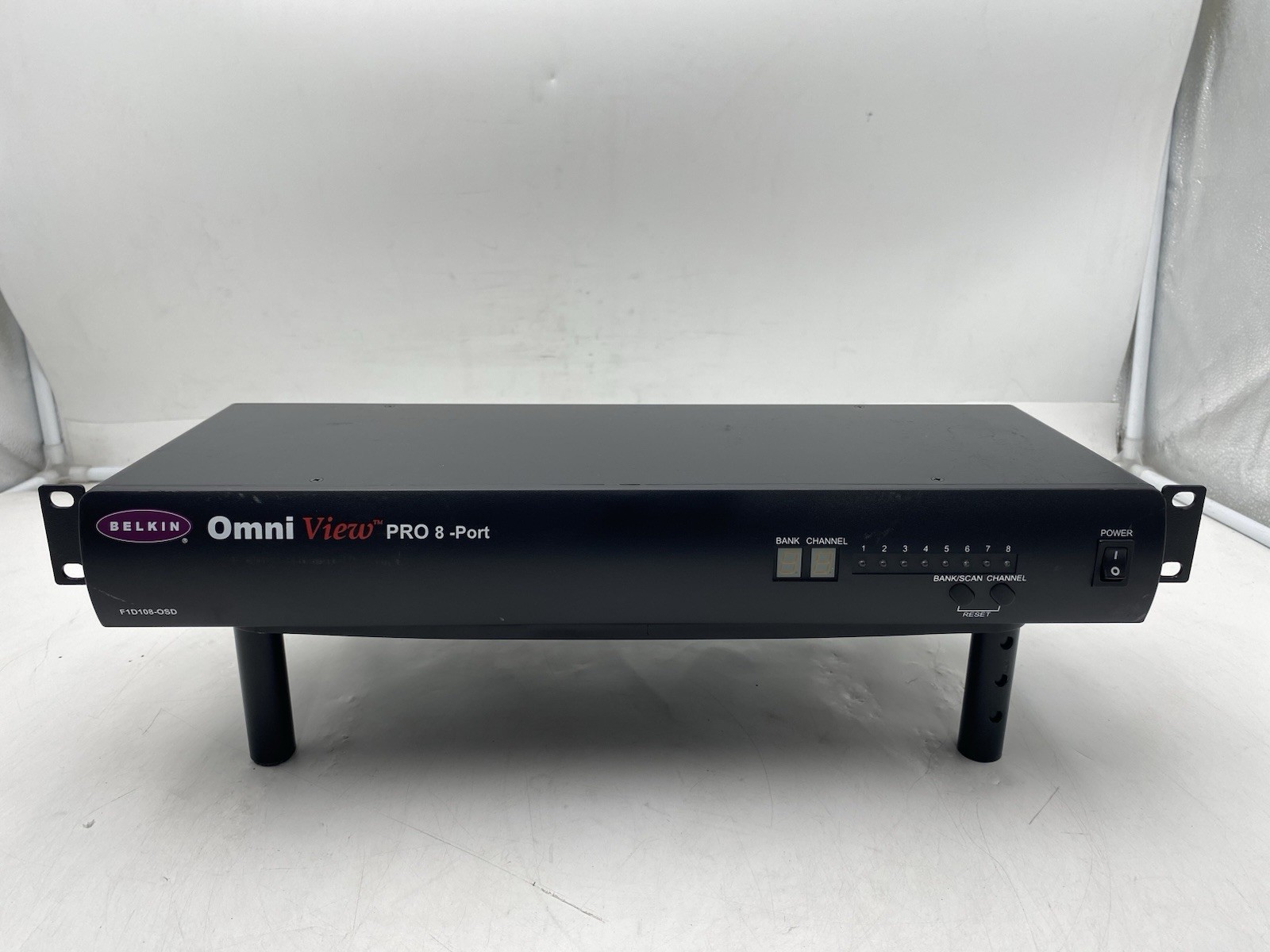 Belkin OmniView PRO 8-Port KVM Switch F1D108-OSD