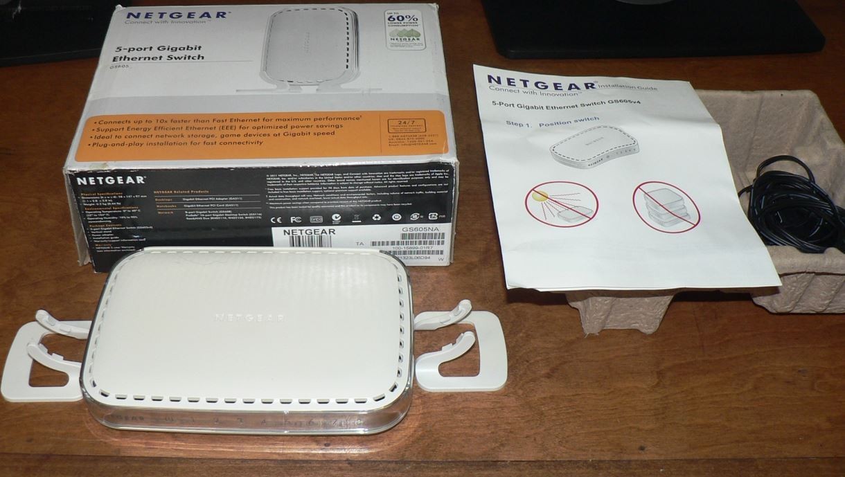 5 Port Gigabit Ethernet Switch by NETGEAR GS605NA