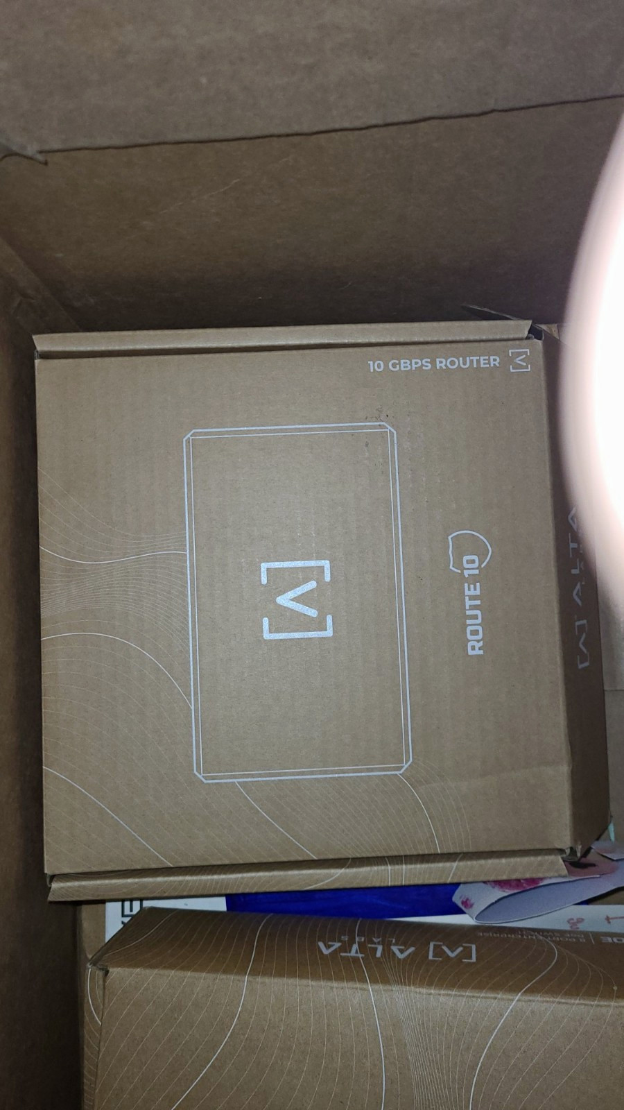 ROUTE10 White Router 10 Gbps Max Wireless Data Rate, 10 Gbps Max LAN Rate
