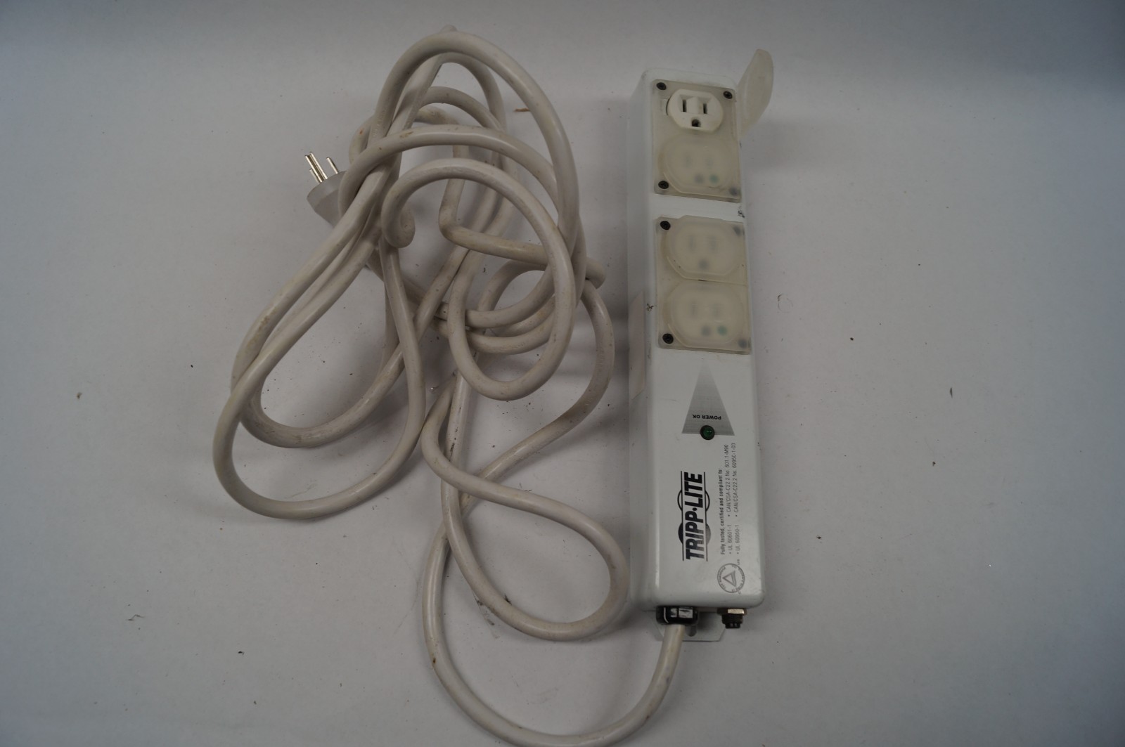 TRIPP-LITE PS-415-HGULTRA  4-Outlet Power Strip Medical Grade 12A WORKING E122