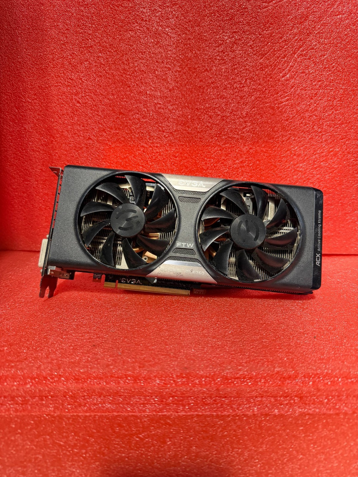 EVGA GeForce GTX 760 FTW ACX 4GB GDDR5 PCIe Graphics Card Kepler 04G-P4-3768-KR