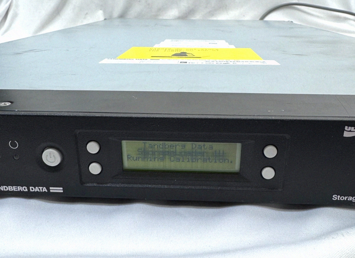 Tandberg Data 1U Tape Drive Autoloader LTO-4 SAS StorageLoader 1000 (READ) Empty