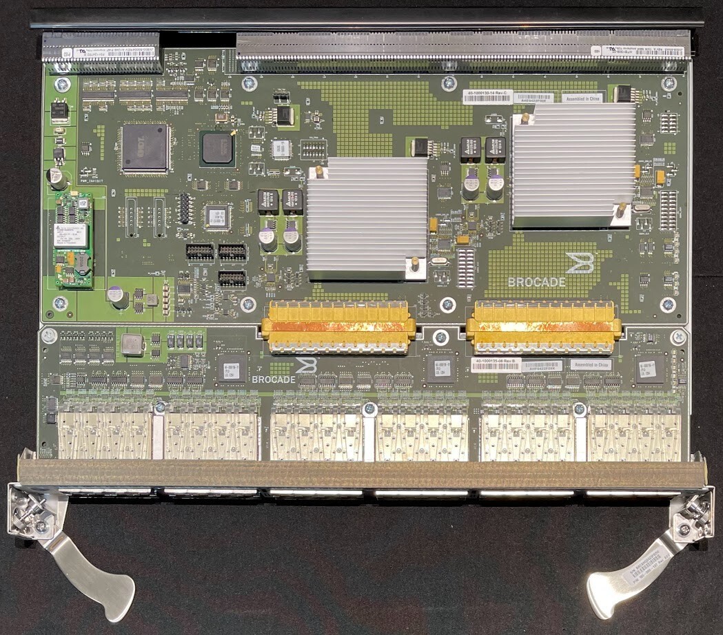 New Dell / Brocade FC Blade for BR48K / FC8-48 48-Port 8gbs / 105-000-137