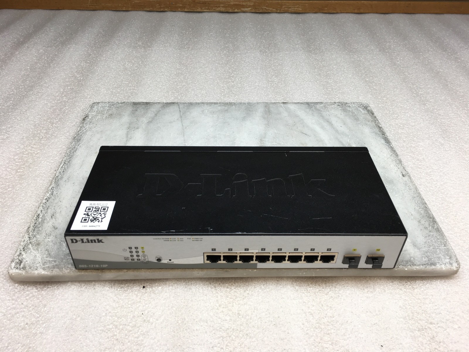 D-Link DGS-1210-10P PoE Gigabit Ethernet Smart Switch No PWR Cable