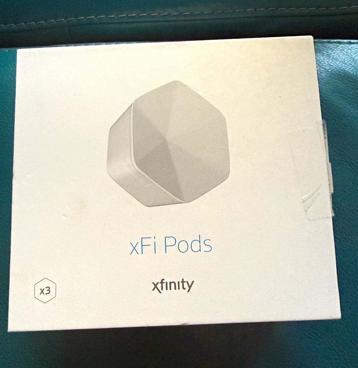 Xfinity xFi Pods Wireless WiFi Mesh Extender Pods 3-Pack White