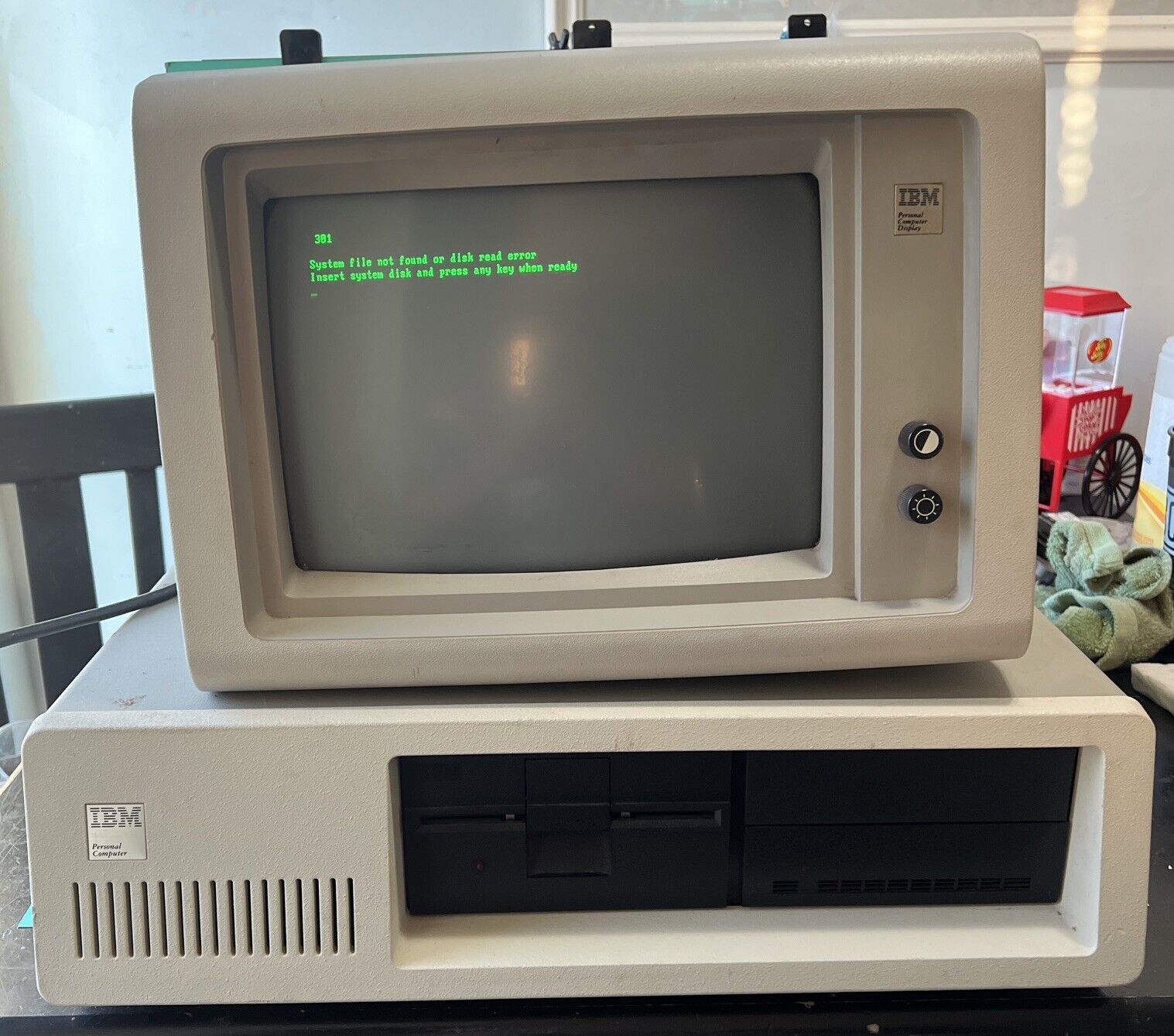 IBM PC Computer Model 5150 Working Video Card 512K Ram 5151 Monitor - As Seen