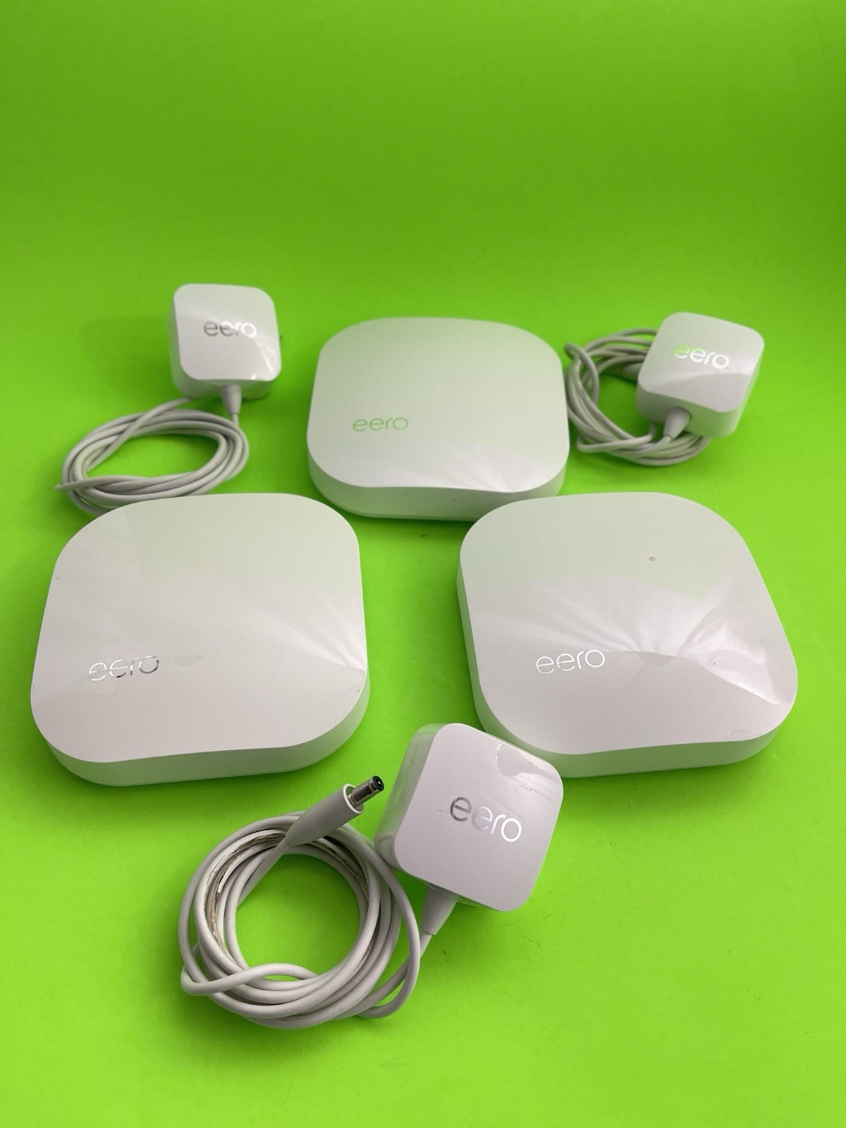 Eero 1st Generation 240 V Dual Band Wi-Fi Router - 3 Pack - Model (A010101)