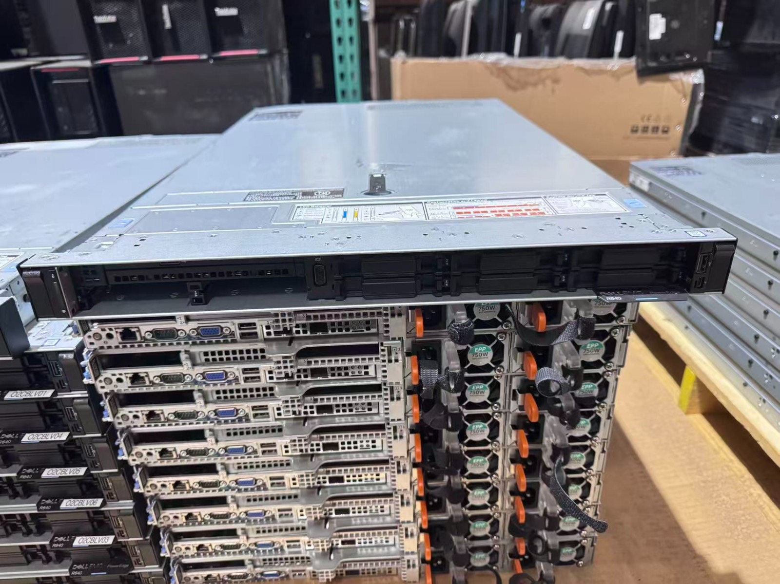 Dell PowerEdge R640 1U 8SFF Server Barebones 2x Gold 6140 64GB H330 2x 750w