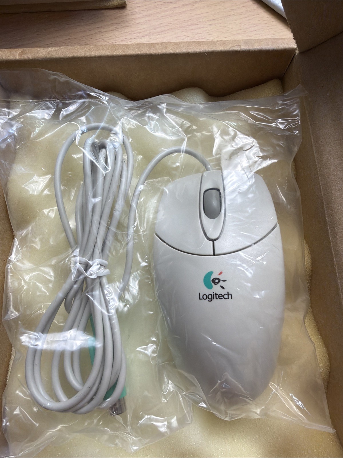 Logitech Scroll Wheel PS/2 Mouse - Logitech M-S48a Brand New Sealed In Plastic