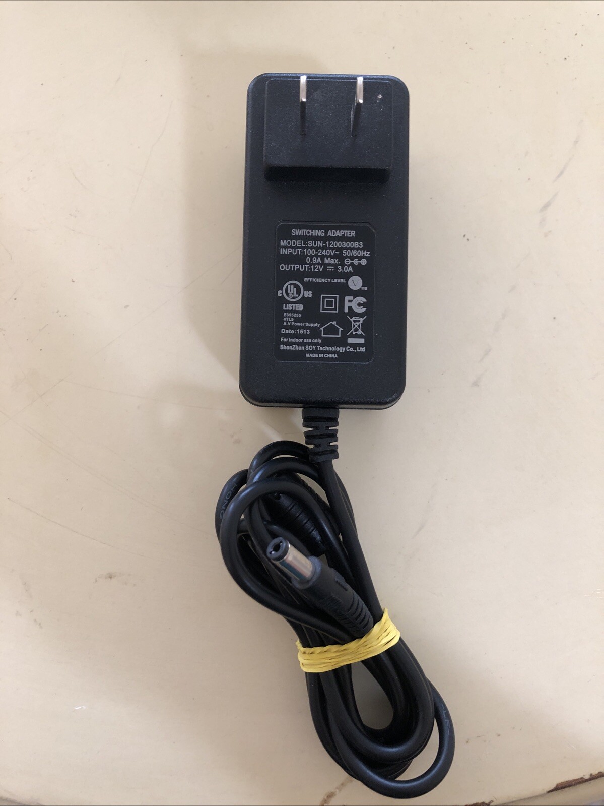 Switching Adapter ShenZhen SOY SUN-1200250B3  12V 2.5 A Power Supply
