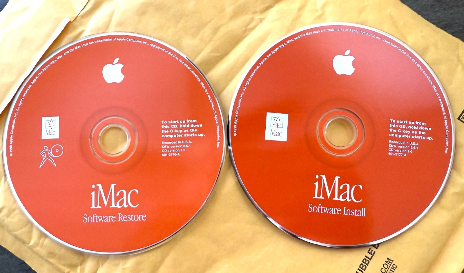 Apple Macintosh iMac Software Restore Install OS 8 8.6 CDs