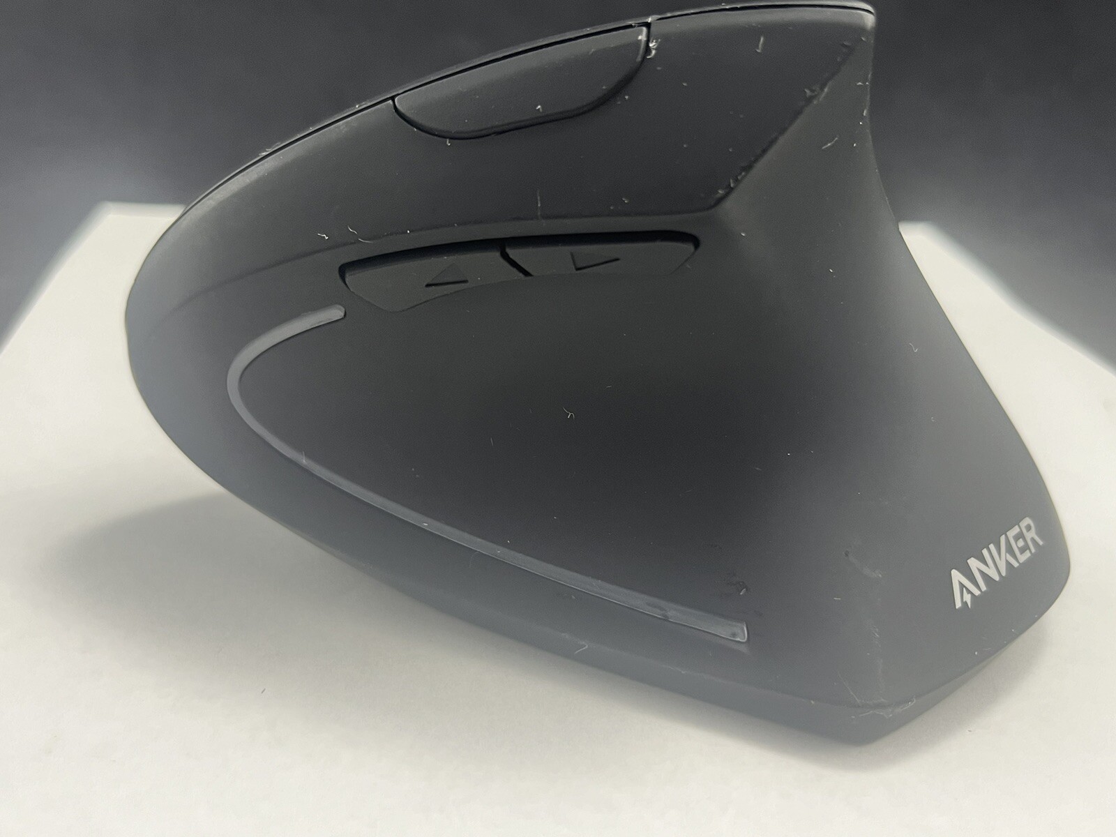 Anker A7852M 2.4G Wireless Vertical Ergonomic Optical Mouse, 5 Buttons Black