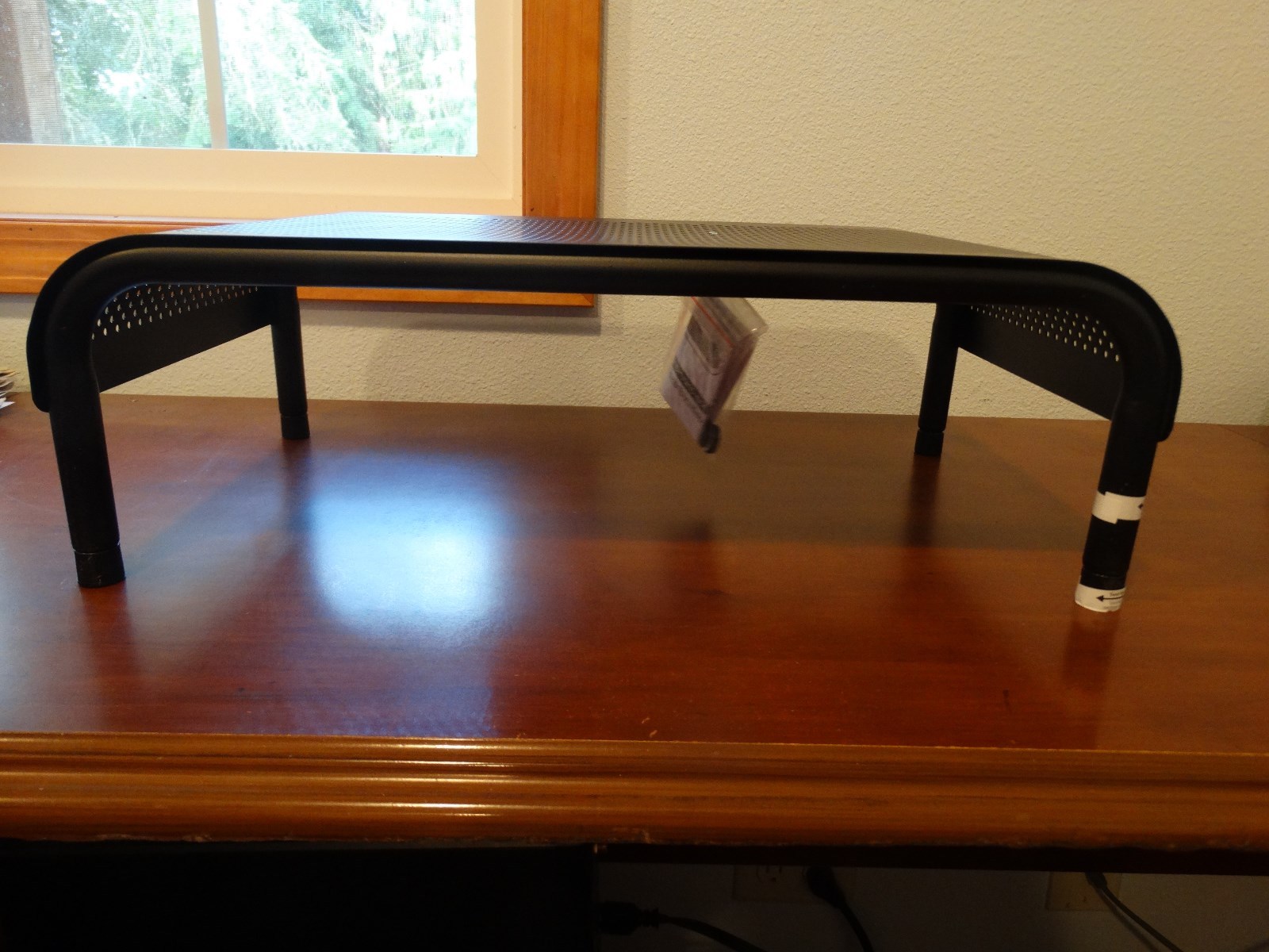 NIB Staples Adjustable Steel Monitor/Printer Stand 