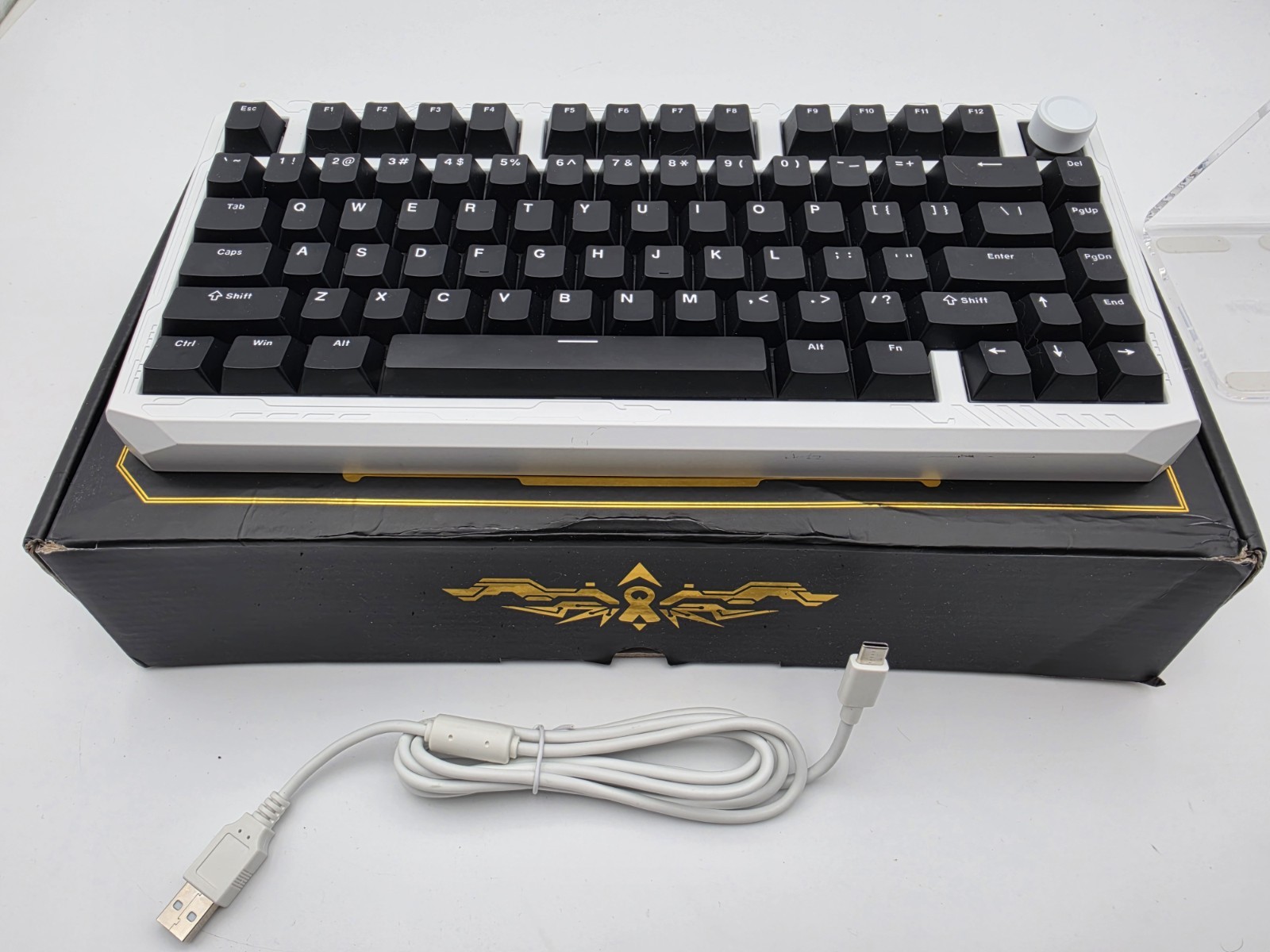 Womier ERA75 75% Wireless Mechanical Keyboard White RGB Hot-Swap w/ Box & Cable