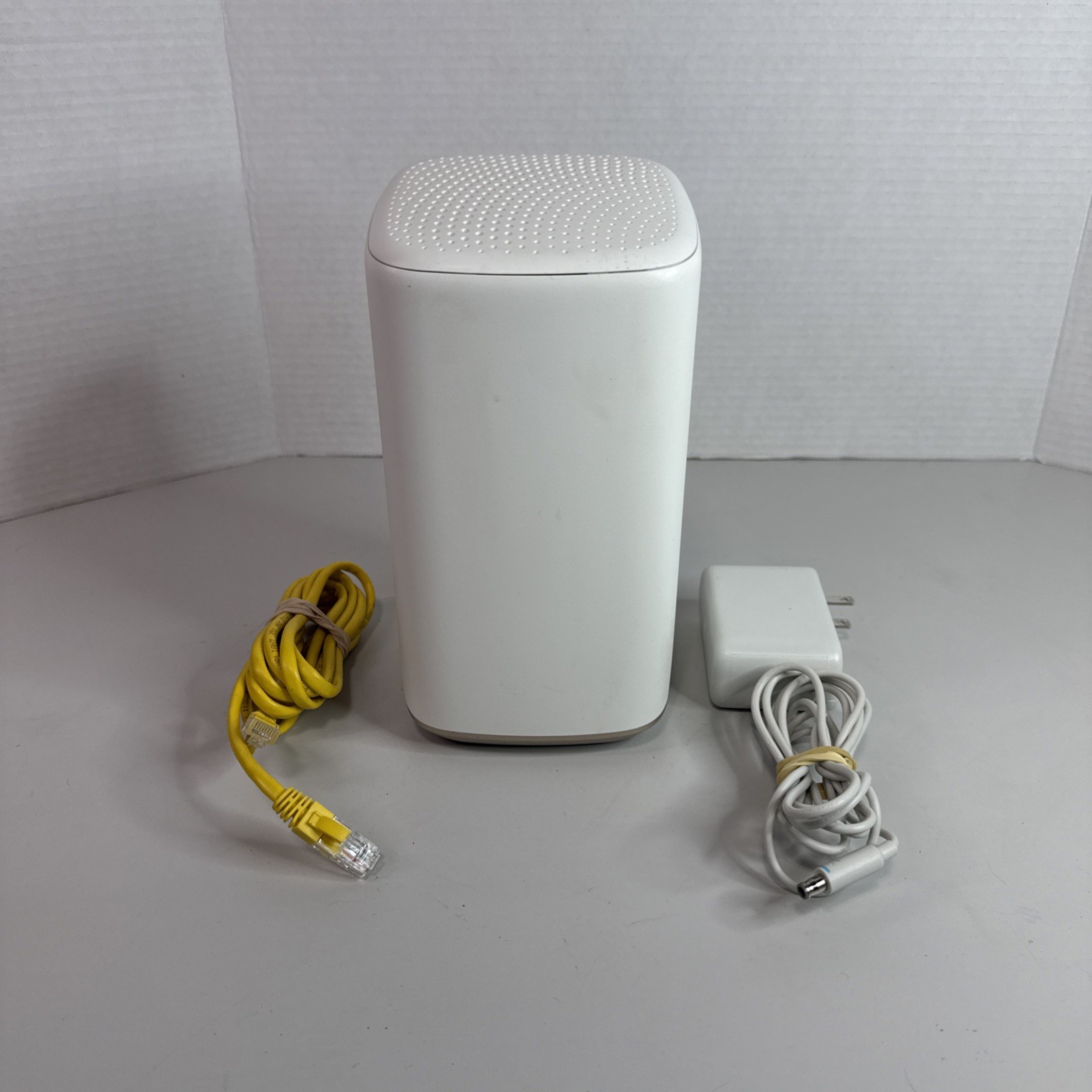 Xfinity xFi Gateway Router XB8-T Triband