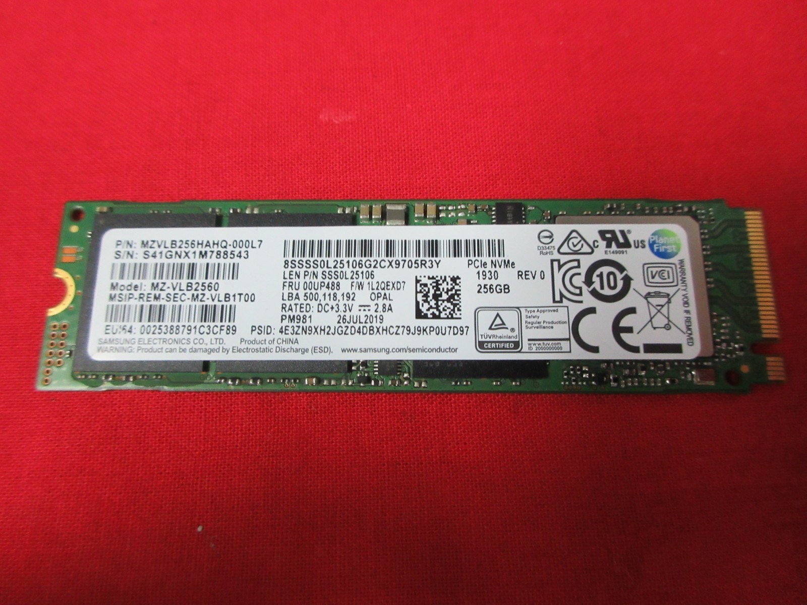 ORIGINAL SAMSUNG PCIe NVMe 256GB SOLID STATE DRIVE MZVLB256HAHQ-000L7