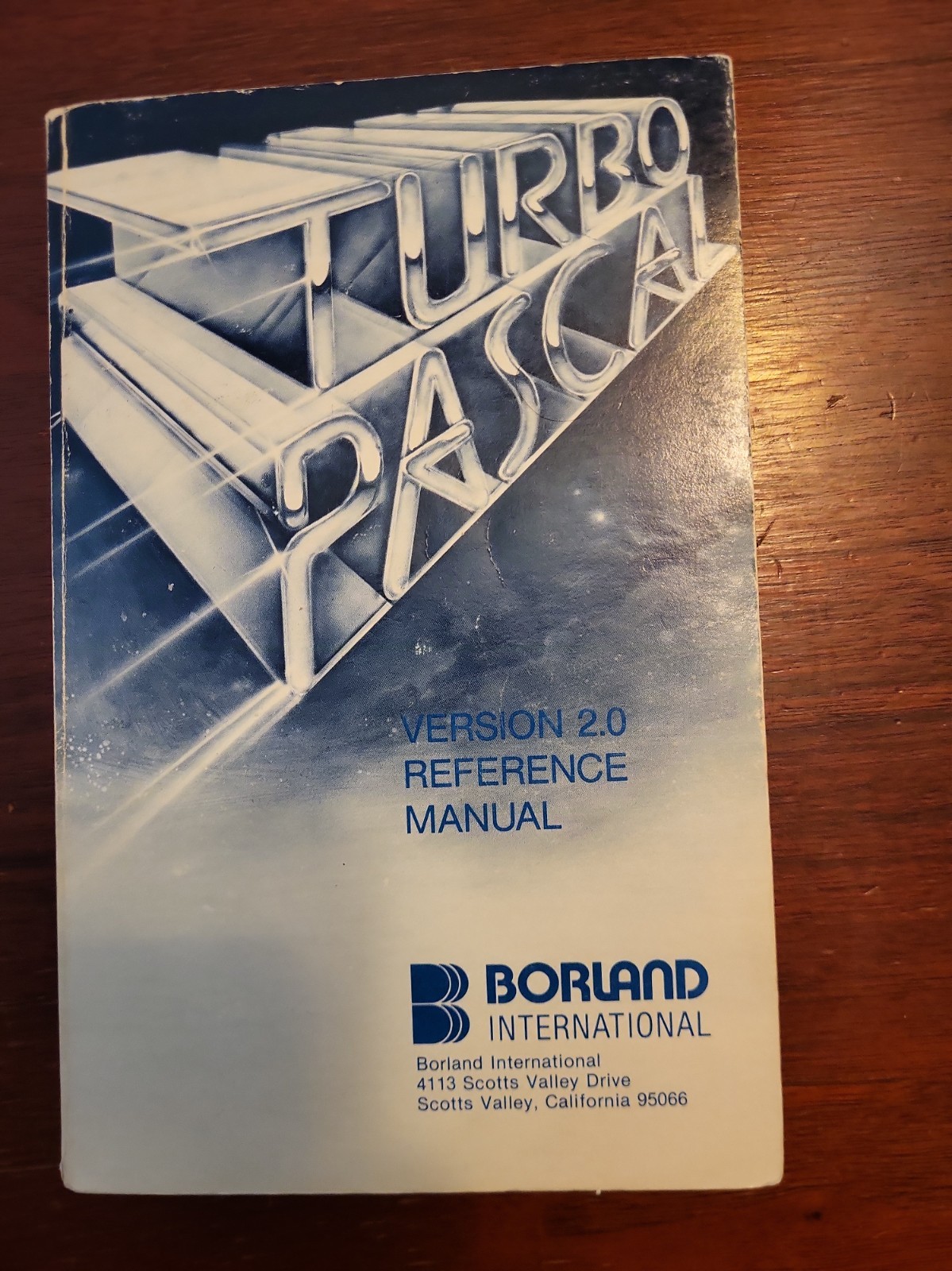 Turbo Pascal 2.0 Reference manual 3rd edition, 1984 Borland 