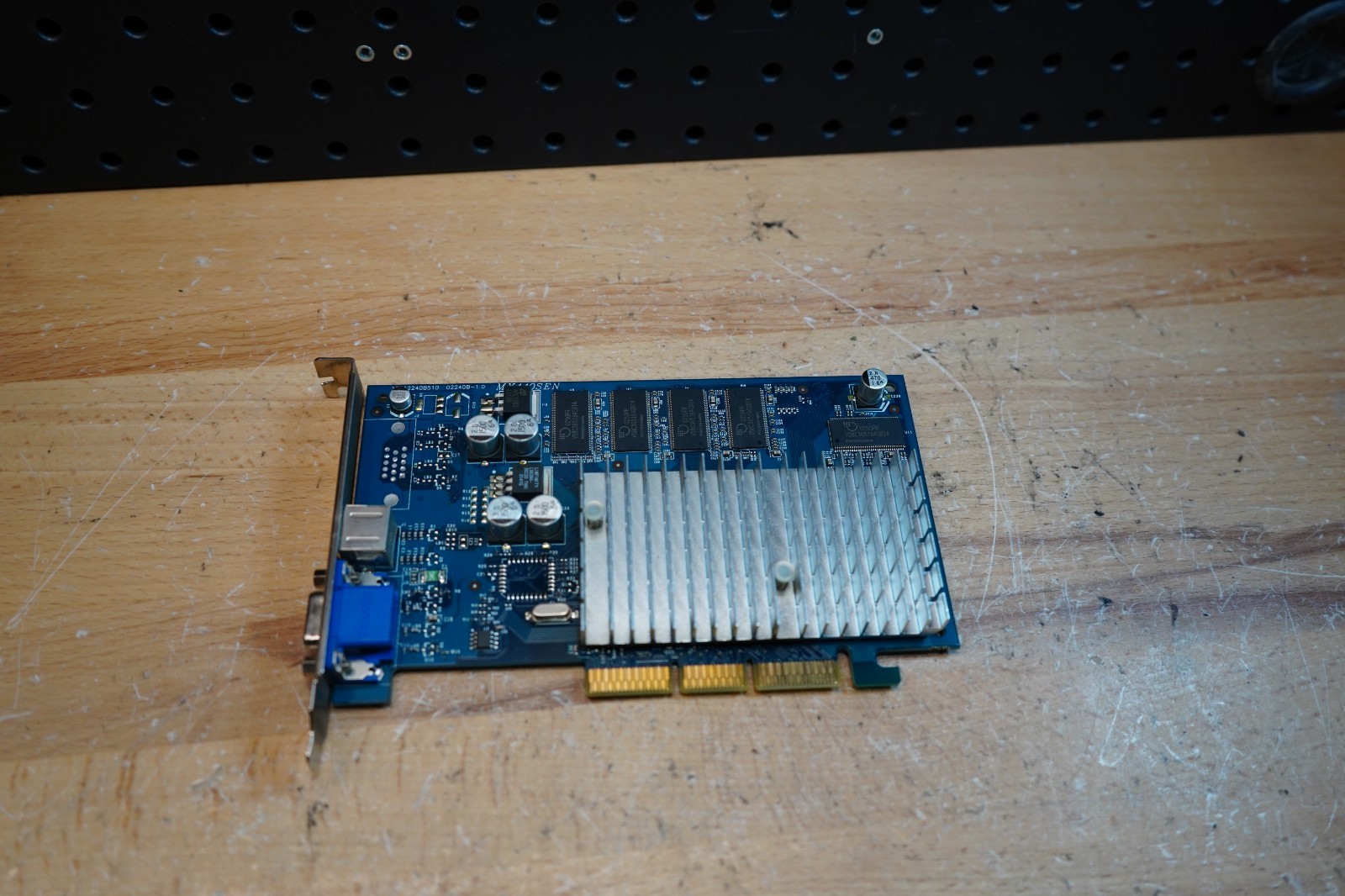 (P) NVIDIA GeForce4 MX440 64MB AGP Graphics Card VGA S-Video TV-Out