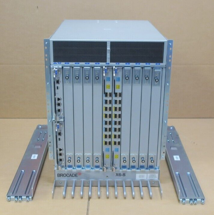 Brocade X6-8 8-Slot Fibre Channel Gen6 Director + 2x CPX6 & 2x CR32-8 Blades